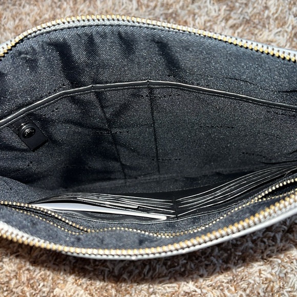 Coach Large Multifunctional Pouch With Quilting - Picture 5 of 9